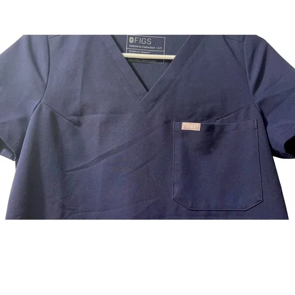 FIGS Technical Collection Navy Blue  Catarina Scrub Top Womens Size Small Petite - Picture 4 of 5